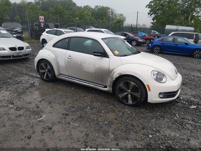 VOLKSWAGEN BEETLE 2012