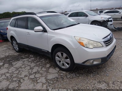SUBARU OUTBACK 2011