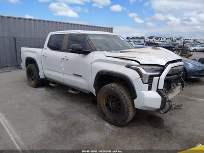TOYOTA TUNDRA HYBRID 2024
