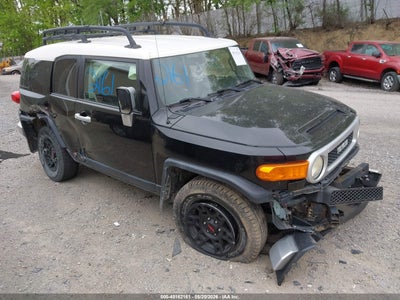 TOYOTA FJ CRUISER 2010