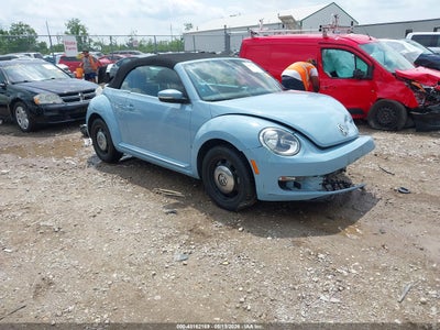 VOLKSWAGEN BEETLE 2014