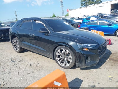 AUDI Q8 2025