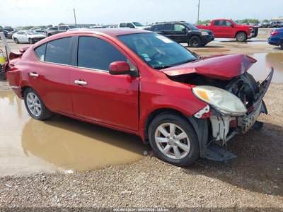 NISSAN VERSA 2013