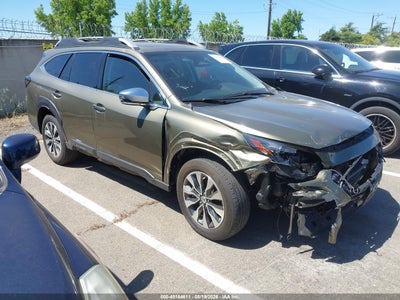 SUBARU OUTBACK 2024