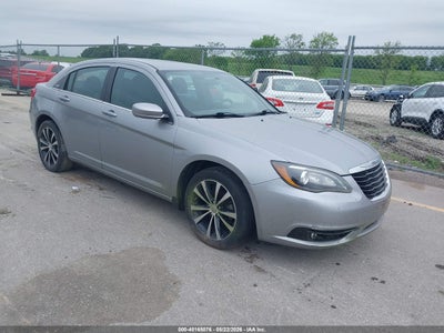 CHRYSLER 200 2013