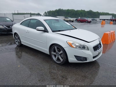 VOLVO C70 2011