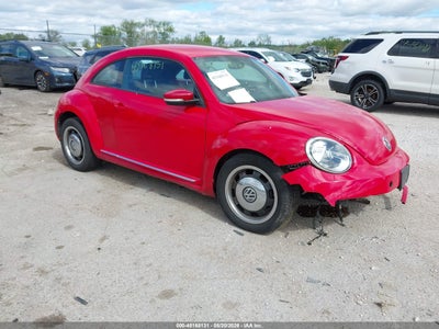 VOLKSWAGEN BEETLE 2013