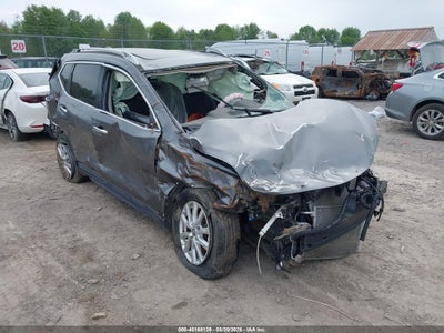 NISSAN ROGUE 2017