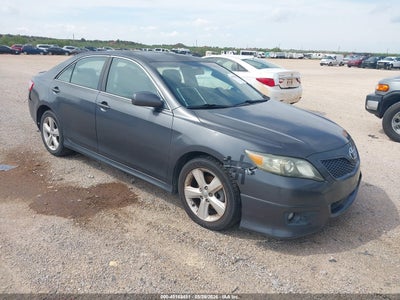 TOYOTA CAMRY 2011