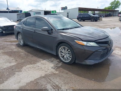 TOYOTA CAMRY 2018