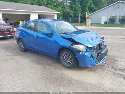 TOYOTA YARIS 2019