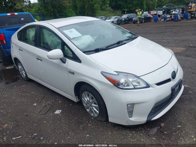 TOYOTA PRIUS PLUG-IN 2015