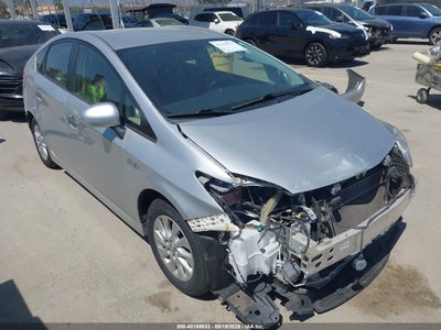 TOYOTA PRIUS PLUG-IN 2014