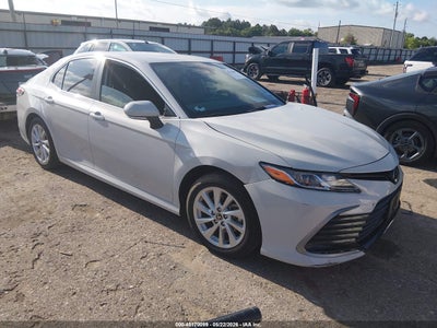 TOYOTA CAMRY 2024