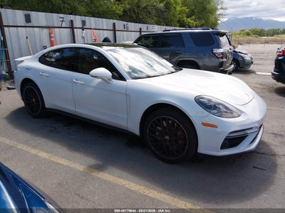 PORSCHE PANAMERA 2017