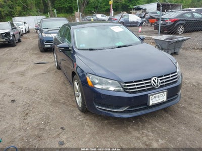 VOLKSWAGEN PASSAT 2012