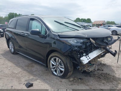 TOYOTA SIENNA 2026