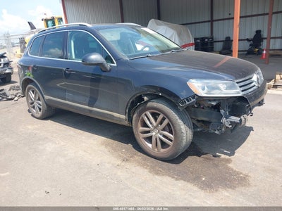 VOLKSWAGEN TOUAREG 2016