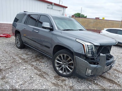 CADILLAC ESCALADE ESV 2020