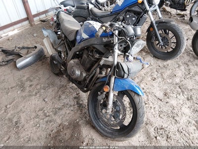 SUZUKI GS500 2009
