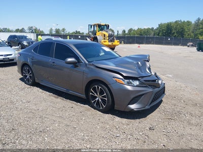 TOYOTA CAMRY 2020