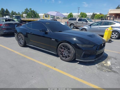 FORD MUSTANG 2025