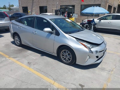 TOYOTA PRIUS 2016