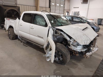 TOYOTA TACOMA 2019