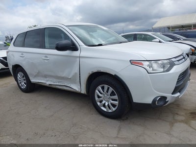 MITSUBISHI OUTLANDER 2015