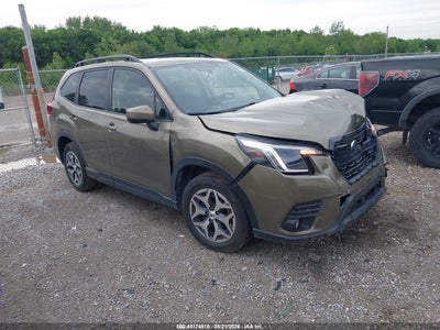 SUBARU FORESTER 2024