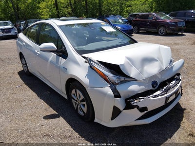 TOYOTA PRIUS 2017