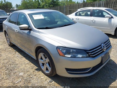 VOLKSWAGEN PASSAT 2013