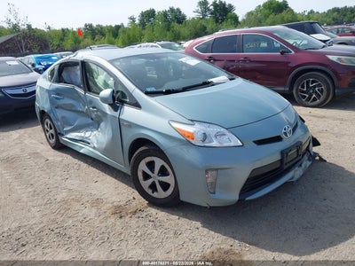 TOYOTA PRIUS 2015