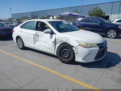 TOYOTA CAMRY 2016