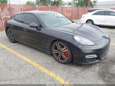 PORSCHE PANAMERA 2011