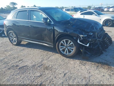 AUDI Q3 2023