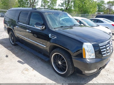 CADILLAC ESCALADE ESV 2011