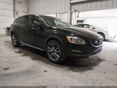 VOLVO V60 CROSS COUNTRY 2016