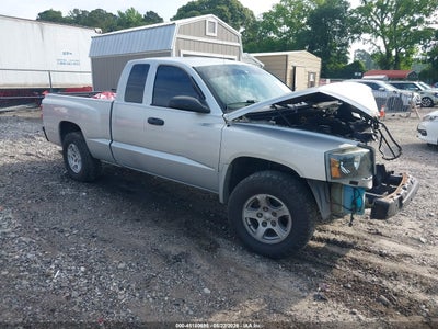 DODGE DAKOTA 2005