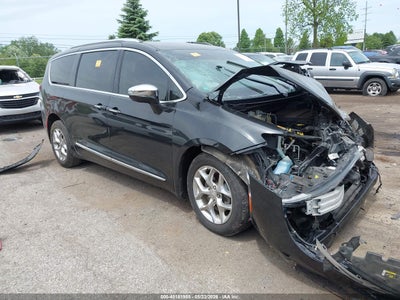 CHRYSLER PACIFICA 2018