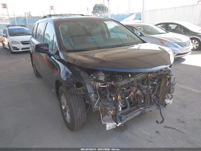 TOYOTA SIENNA 2021