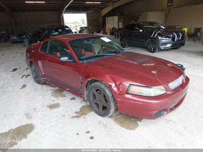 FORD MUSTANG 2000