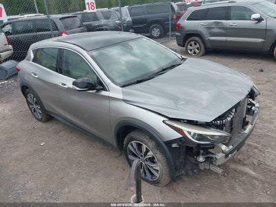 INFINITI QX30 2017