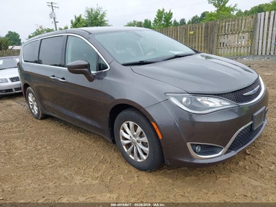 CHRYSLER PACIFICA 2018