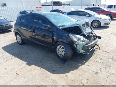 TOYOTA PRIUS C 2015