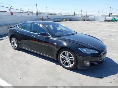 TESLA MODEL S 2015