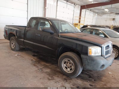 DODGE DAKOTA 2005