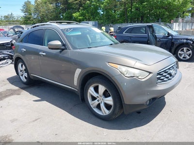 INFINITI FX35 2010