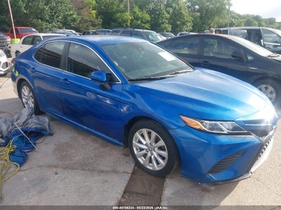 TOYOTA CAMRY 2020