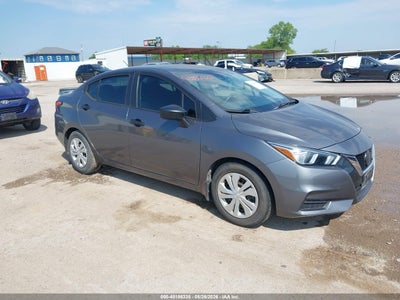 NISSAN VERSA 2020